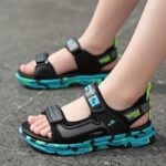 ⁦Boys Trendy Camouflage Open Toe Platform Strap Sandals, Lightweight Soft Sole Non-slip Sandals For Spring And Summer⁩ - الصورة ⁦2⁩