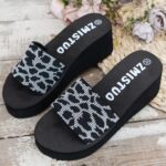 Fashionable Leopard Print Slip-On Sandals - Women's Casual Indoor Shoes with EVA Sole and Fabric Upper - Image 4