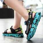 ⁦Boys Trendy Camouflage Open Toe Platform Strap Sandals, Lightweight Soft Sole Non-slip Sandals For Spring And Summer⁩ - الصورة ⁦5⁩