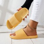 ⁦Women's Pink EVA Slide Sandals - Thick Sole, Non-Slip, Open Toe, Ribbed Texture for Beach & Indoor/Outdoor Use, Summer Sandals⁩ - الصورة ⁦8⁩