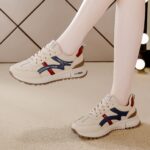⁦Women's Lightweight Running Sneakers - Casual Low-Top Lace-Up Shoes with Soft Non-Slip Rubber Sole, Beige with Blue & Red Stripes, Lightweight & Comfortable for All-Day Wear⁩ - الصورة ⁦4⁩