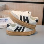⁦1 pair of Youngsters's spring and autumn new sports shoes, soft soled board shoes for boys and girls, versatile white shoes for girls⁩ - الصورة ⁦7⁩