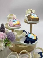 ⁦TEEOEC Youngsters's Cute Bunny Sandals - Breathable, Sturdy Sole, Protective Toe-Cap, PVC Footwear for Boys & Girls - Ideal for Spring/Summer Outdoor Activities, Youngsters Steps with Secure Fastening⁩ - الصورة ⁦11⁩