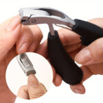 ⁦1pc Professional Nail Clippers G31, Heavy-Duty Toenail Trimmer, Anti-Splatter, Wide Opening, Sharp Stainless Steel Blade, Long Handle, Modern Style, for Men And Seniors⁩ - الصورة ⁦5⁩
