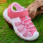 ⁦DCLUAY Girls' Pink Breathable Sandals - Lightweight Non-Slip Outdoor Sports & Casual Shoes with Hook-and-Loop Strap, Perfect for Running and Casual Attire, Strappy Sandals⁩ - الصورة ⁦7⁩