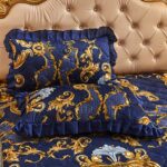 ⁦3pcs Royal Blue European Pattern Light Beige-Friendly Crystal Velvet Quilted + Extra Height Lace Layer Bed Skirt Set with 1 Bed Skirt and 2 Pillowcases, Multi-Layer Trim, Fashionable and Stylish, Moisture-Wicking, Breathable, Wrinkle-Resistant, Silent, Ea⁩ - الصورة ⁦4⁩