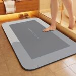 ⁦Super Absorbent Diatom Mud Bathroom Mat - Quick-Drying, Non-Slip Water-Absorbing Floor Mat, Soft And Comfortable, Suitable for Bathrooms, Showers, Laundry Rooms, Bedrooms, Living Rooms, Door Mats, Kitchen Mats, Machine Washable, Hand Washable.⁩ - الصورة ⁦4⁩