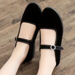 Breathable Hotel Shoes for Mother's Square Dance Area Injection Molded Rubber Sole Soft Bottom Low Top Work Shoes - Image 4