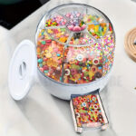 ⁦1pc Halloween Christmas Rotating Candy Bucket, Multi-Compartment Large Capacity Grain Storage Container, Mini Candy, Small Food Granules, Large Capacity Storage Bucket, Moisture-Proof Sealed Storage Jar⁩ - الصورة ⁦4⁩