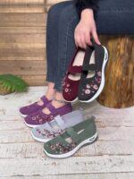 ⁦Women's Casual Sneakers - Breathable Low-Top Shoes with Rubber Sole, Fabric Upper & Lining, One-Snap Closure, All-Season Comfort for Casual Attire⁩ - الصورة ⁦11⁩