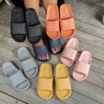 ⁦Women's Pink EVA Slide Sandals - Thick Sole, Non-Slip, Open Toe, Ribbed Texture for Beach & Indoor/Outdoor Use, Summer Sandals⁩ - الصورة ⁦4⁩