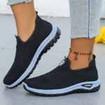 ⁦Women'S Plus Size Breathable Slip-On Sneakers - Lightweight Casual Walking Shoes with Air Cushion, Black & Blue Design, Comfortable Fabric Upper & TPR Sole for Spring/Autumn, Ladies Sneakers, Everyday Comfort Footwear, Slipon Design, Flexible Sole Footwea⁩ - الصورة ⁦8⁩