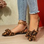 ⁦Women's Fashion Bow-Knot Flat Sandals, Casual Versatile Slip-Ons with Pointed Toe, Fabric Upper and Rubber Sole for All Seasons, Ladies Sandals⁩ - الصورة ⁦24⁩