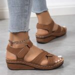 ⁦Chic Women's Wedge Sandals with Floral Accents - Comfortable Open Toe, Hook-and-loop Fastener Closure, Faux Cover Summer Shoes⁩ - الصورة ⁦5⁩