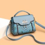 ⁦Weidola Women's Retro Rhombus Geometric Crossbody Bag - Adjustable Shoulder Strap, Large Capacity Anti-Theft Zipper Closure, with Polyester Lining, Multi-Color Options for Daily Use & Casual Outings, Independent Style Purse, Goldtone Hardware⁩ - الصورة ⁦7⁩