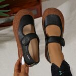 ⁦Stylish Versatile Casual Shoes New Women's Flats Soft Sole Comfortable Round Toe Slip-Ons Magic Strap Ladies' Footwear⁩ - الصورة ⁦5⁩