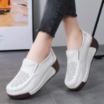 ⁦Women's Slip-On Mid-Heel Platform Shoes - Breathable Synthetic Cover Upper, Round Toe Comfort & Durable PU Sole - Light Blue Minimalist Design for All-Season Casual & Formal Wear, Ladies Shoes⁩ - الصورة ⁦8⁩