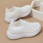 One pair of breathable and lightweight mesh casual sports shoes for girls and boys in four colors, suitable for spring and summer - Image 9