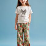 ⁦Summer Youthful Pant Set with Short Sleeves for Girls, New Fashionable Casual Two-Piece Outfit for Middle and Large Youngsters, Featuring a Floral Pattern, Short Sleeves, and Wide-Leg Pants, for Outdoor⁩ - الصورة ⁦13⁩