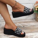 Fashionable Leopard Print Slip-On Sandals - Women's Casual Indoor Shoes with EVA Sole and Fabric Upper - Image 2