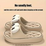 ⁦Unisex Cartoon Eye Design EVA Slip-On Slippers - Odorless Lightweight Comfort for Indoor Outdoor Beach Home Use, Machine Washable All-Season Casual Sandals for Men & Women, Beach Shoes⁩ - الصورة ⁦5⁩