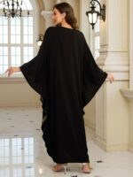 ⁦EDOLYNSA Women's Plus Size Middle Eastern Kaftan Cover-Up Dress - Batwing Sleeves, Floral Embroidery & Golden Accents, Loose Fit Turkish Robe for Ramadan, Beach Vacations, Casual Outings (Black), Muslim Dress, Festive Attire, Nontransparent Fabric⁩ - الصورة ⁦3⁩