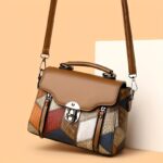 ⁦Weidola Women's Retro Rhombus Geometric Crossbody Bag - Adjustable Shoulder Strap, Large Capacity Anti-Theft Zipper Closure, with Polyester Lining, Multi-Color Options for Daily Use & Casual Outings, Independent Style Purse, Goldtone Hardware⁩ - الصورة ⁦4⁩