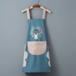 ⁦One Kitchen Apron Featuring a Hand Wipe Pocket - Ideal for Cooking, Gardening, And Home Tasks - Made from Durable PVC Material, Easy to Clean, And Requires No Batteries.⁩ - الصورة ⁦2⁩