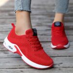 ⁦Women's Breathable Mesh Athletic Sneakers - Lightweight & Stylish Running Shoes with Air Cushion, Lace-Up Low Tops in Gray & Pink with NIKSON Logo⁩ - الصورة ⁦4⁩