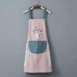 ⁦One Kitchen Apron Featuring a Hand Wipe Pocket - Ideal for Cooking, Gardening, And Home Tasks - Made from Durable PVC Material, Easy to Clean, And Requires No Batteries.⁩ - الصورة ⁦6⁩