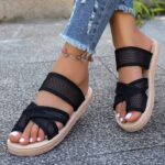 ⁦Stylish Women's Summer Sandals - Breathable Mesh Slip-On Flats with Toe Loop, Comfortable EVA Sole for Casual Outdoor Wear, Strappy Sandals⁩ - الصورة ⁦3⁩