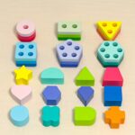 ⁦This Early Education Toy Vehicle for Boys And Girls Offers Geometric Play, Blocks for Pushing, a Colorful Set of Intelligence Blocks, Shape Matching, And Classification, Allowing Youngsters to Develop Cognitive Skills And Exercise Hand-Eye Coordination.⁩ - الصورة ⁦4⁩