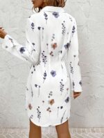 ⁦Elegant And Fresh Vacation-Style Floral Print Shirt Dress.⁩ - الصورة ⁦2⁩