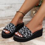 Fashionable Leopard Print Slip-On Sandals - Women's Casual Indoor Shoes with EVA Sole and Fabric Upper - Image 3