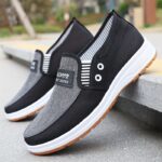 ⁦Low Top Men'S Casual Slip-On Fabric Upper Walking Shoes, Breathable, Comfortable, Solid Color, Fabric Insole, Faux Sole, Fabric Inner, with Rubber Sole for All Seasons⁩ - الصورة ⁦5⁩