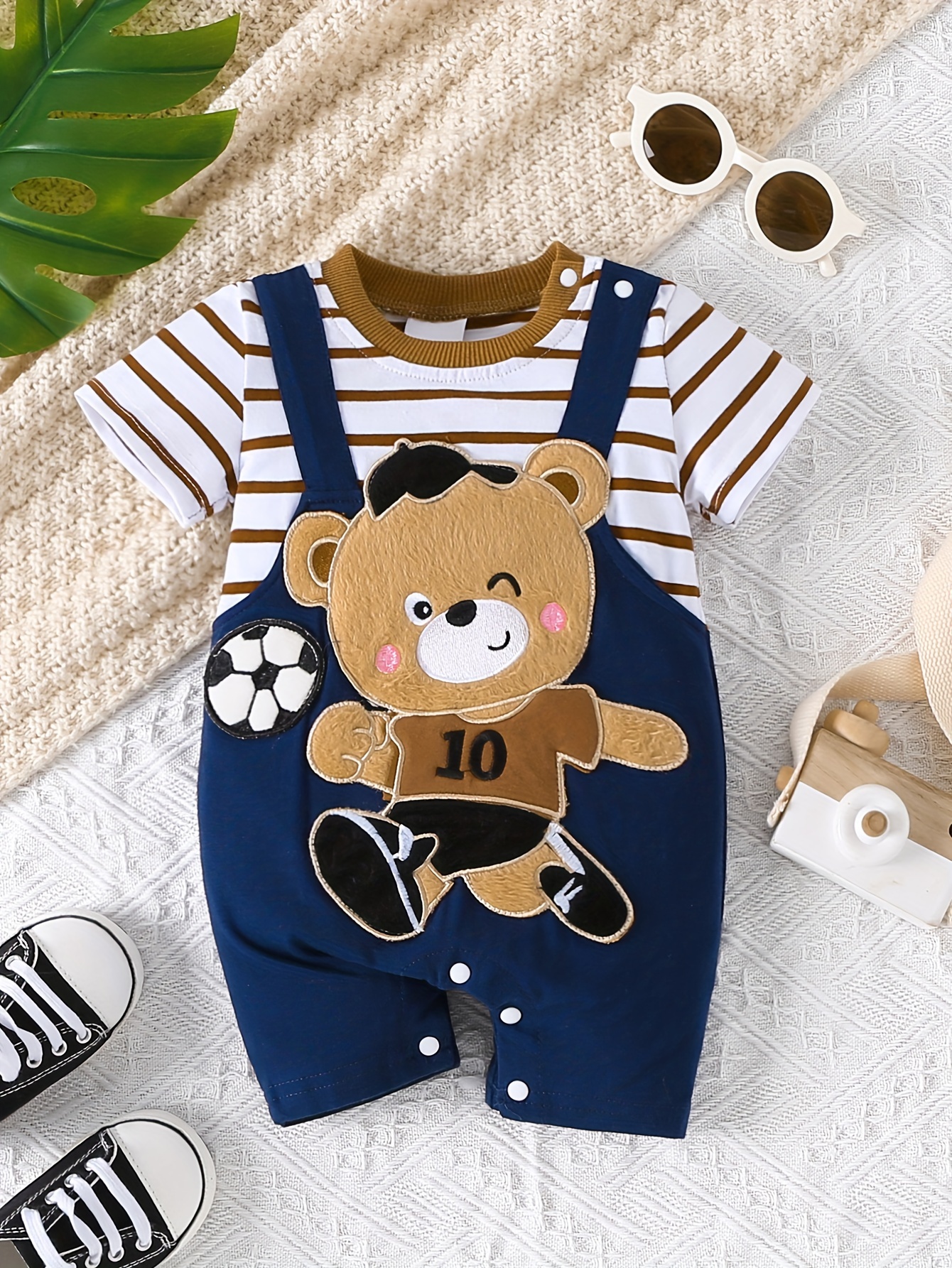 c6c4fe57-1a87-4d0f-b8ea-ed0b1f0cf327.jpg Boys And Babies Newborn Regular Onesie with Cute Bear Football Embroidery Pattern - الصورة 1