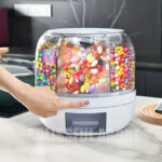 1pc Halloween Christmas Rotating Candy Bucket, Multi-Compartment Large Capacity Grain Storage Container, Mini Candy, Small Food Granules, Large Capacity Storage Bucket, Moisture-Proof Sealed Storage Jar