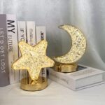 ⁦1pc Star Moon USB Light, Compatible with Laptop, USB Interface Electronic Lamp, Computer Accessories, USB Gadgets, Dimmable Crystal Star Lamp, 3 Colors Changging Bedroom Touch Lamp⁩ - الصورة ⁦10⁩