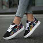 ⁦1 Pair Unisex Geometric Pattern Casual Sneakers - Lightweight Low Top Lace-Up Shoes with Round Toe, Fabric Upper & EVA Sole for Outdoor, Walking, and Daily Wear⁩ - الصورة ⁦9⁩