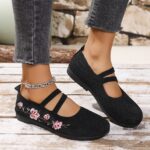 ⁦Women'S Spring Floral Knit Ballet Flats - Breathable Slip-On Shoes with EVA Insole, PVC Sole, and Comfortable Fabric Lining for Casual Wear⁩ - الصورة ⁦4⁩