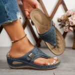 ⁦Women'S Elegant Wedge Sandals - Breathable, Supportive Arch Design, Light Blue Open-Toe Slip-Ons with Cut-Out Detailing, Soft PU Sole for Everyday Comfort, Versatile & Comfortable Footwear | Elegant Slipon Sandals | Cutout Details, Strappy Sandal⁩ - الصورة ⁦3⁩