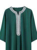 2024 New Men's Traditional Arabic Abaya Robe - Retro Style V-Neck Long Sleeve Green Muslim Prayer Dress, H-Type Fit for Daily Wear & Religious Ceremonies, Allseason Robe, Vneck Design, Intricate Embroidery, Solid Color Attire - Image 5