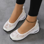 ⁦Unisex Breathable Slip-On Fishing Shoes - Non-Slip Rubber Sole, Comfortable Low-Top Design for Camping, Hiking & Outdoor Adventures (White), Hiking Footwear, Minimalist Footwear, Durable Traction Footwear⁩ - الصورة ⁦3⁩