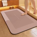 ⁦Super Absorbent Diatom Mud Bathroom Mat - Quick-Drying, Non-Slip Water-Absorbing Floor Mat, Soft And Comfortable, Suitable for Bathrooms, Showers, Laundry Rooms, Bedrooms, Living Rooms, Door Mats, Kitchen Mats, Machine Washable, Hand Washable.⁩ - الصورة ⁦12⁩