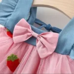⁦Summer New Girls' Little Flying Sleeve Dress Children's Bow Strawberry Embroidery Mesh Spliced Denim Princess Dress⁩ - الصورة ⁦6⁩