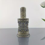 ⁦1pc Middle Eastern Egypt Large Capacity Perfume Spray Bottle Vintage Metal Glass Refillable Empty Bottle Ornament, Perfume Bottle⁩ - الصورة ⁦5⁩