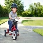 ⁦Stainless Steel Pedal Tricycle for Kids 3-6 Years - Boys and Girls Bike, Ideal Gift for Halloween and Christmas⁩ - الصورة ⁦5⁩